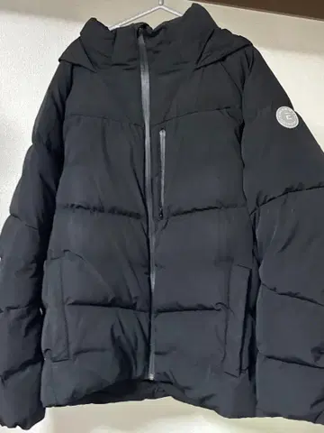 ELKEX 후드 부착 블랙 다운 자켓