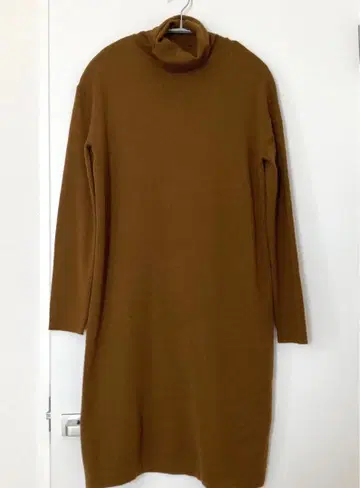 B&Y 뷰티 앤 유스 니트 원피스