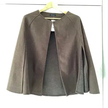 새상품 택 포함 케이프 코트