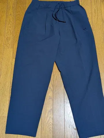 Hummel 네이비 슬랙스 사이즈 0