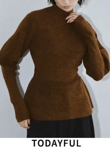 새상품급 TODAYFUL 퍼프 슬리브 페플럼 니트