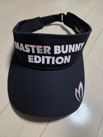 MASTER BUNNY EDITION 바이저 블랙