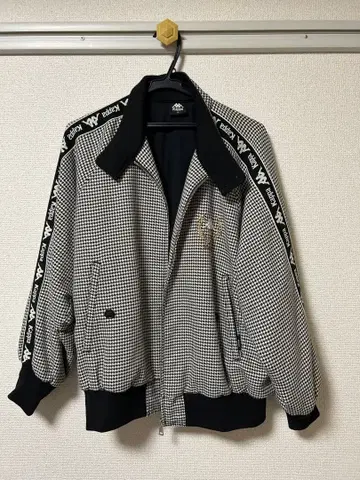 체크 무늬 집업 자켓