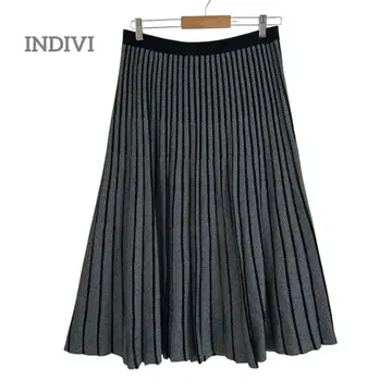 인디비 자카드 니트 플리츠 스커트 허리밴딩 사이즈 15 화이트 블랙
