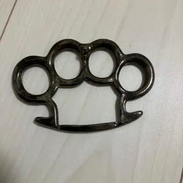 너클 백버클 키링 코스프레