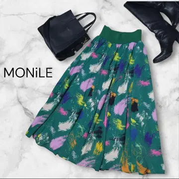 MONiLE 그린 페인트 패턴 롱 스커트