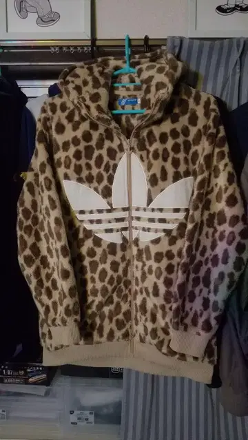 adidas 레오파드 무늬 플리스 후드티 프리 사이즈