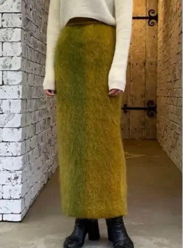 ERiKOKATORi/ mohair shaggy skirt