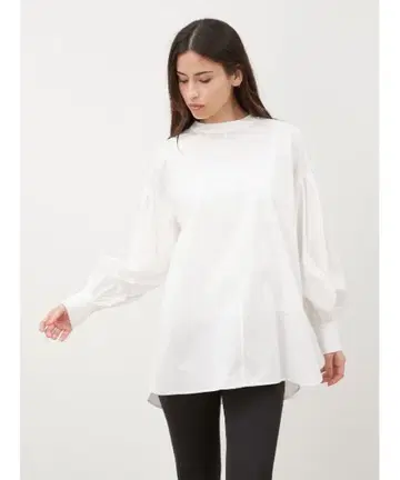 미라 오웬 소매 볼륨 스탠드 튜닉 블라우스