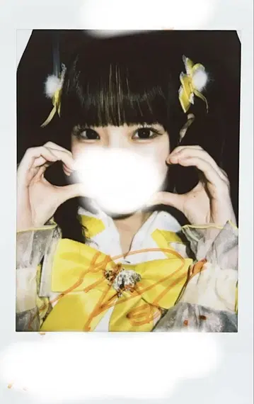 소라시 카렌 논픽션 의상 댓글 폴라로이드