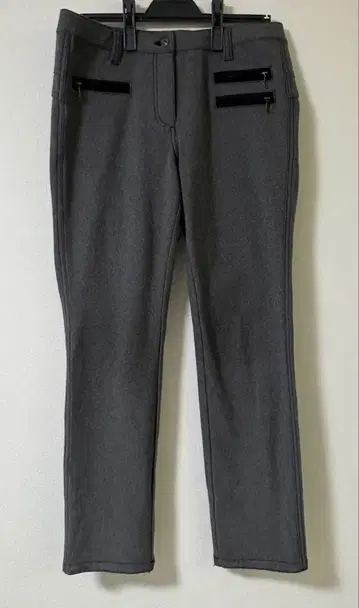 이타리야 그레이 팬츠