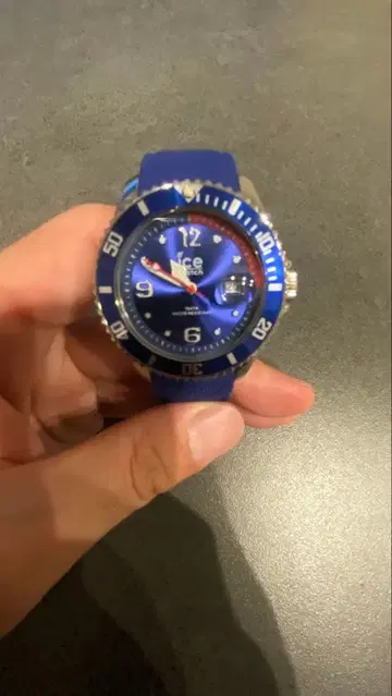 Ice-Watch 블루 다이버즈스타일 시계