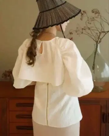 Acka 벌룬 슬리브 블라우스