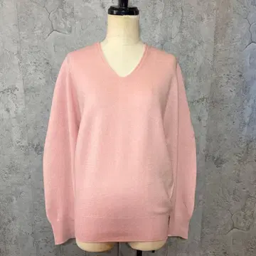 JUSGLITTY 홀가먼트 V넥 풀오버