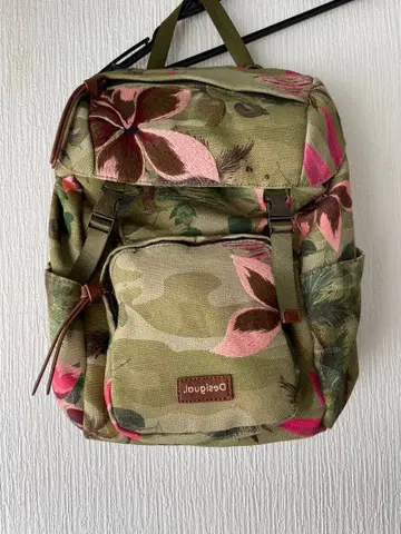 [ 미사용 ] Desigual 데시구알 럭색 꽃무늬 카키