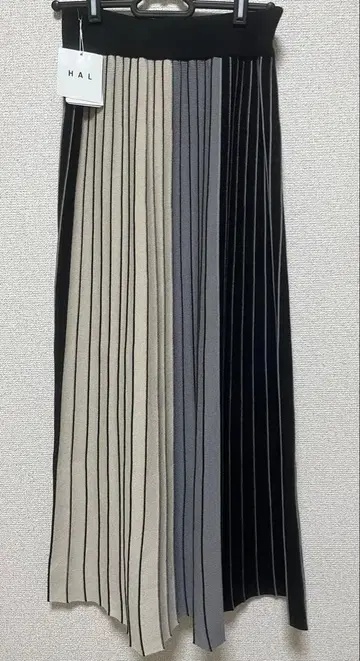H A L 플리츠 스커트