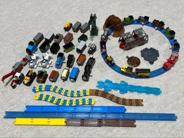 프라레일 차량과 레일 세트