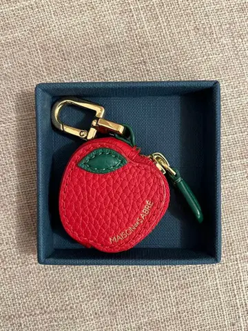 메종 드 사브레 후르츠 참 애플 AirTag 케이스 소품함