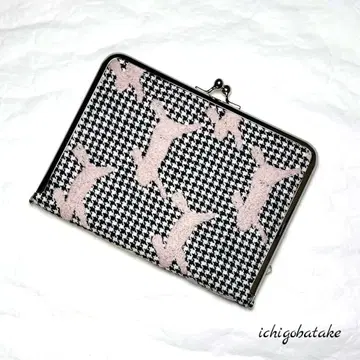 미나 페르호넨 핸드메이드 가마구치 멀티 케이스 dark navy