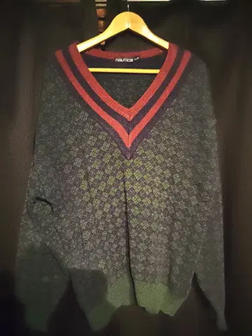 Nautica 다이아몬드 패턴 V넥 스웨터 L 사이즈