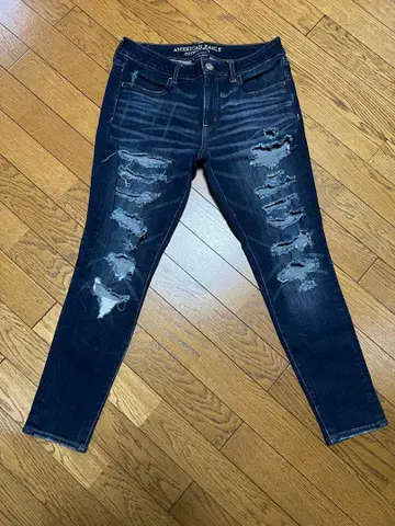 AMERICAN EAGLE 스키니진 데미지 가공