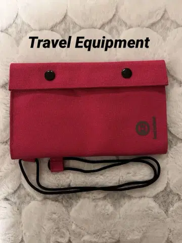 콘사이스트래블 이큅먼트 트래블 티켓 케이스 핑크