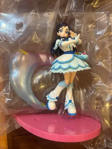 큐어 화이트 피규어 B상