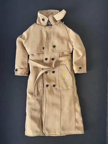 About A Boy Jaeme Costas 트렌치코트 Poppy에게도