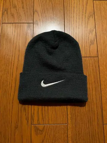 Nike 연한 녹색 니트 모자