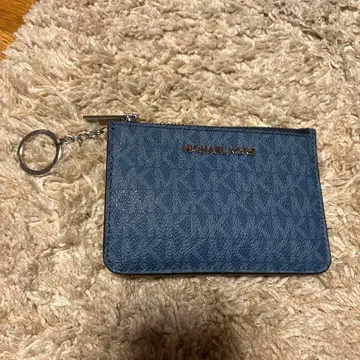 새상품급 MICHAEL KORS 블루 코인 케이스