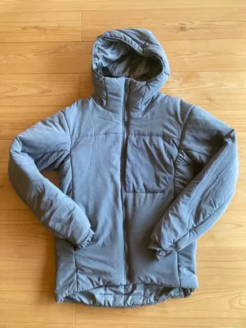 미사용 새상품 충전솜 다운 자켓 M 사이즈 그레이