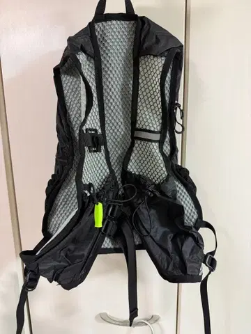 경량 블랙 백팩