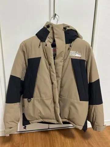 FIRST DOWN 퍼스트 다운 다운 자켓