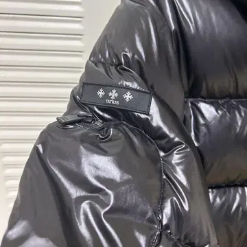 TATRAS 후드 부착 다운 자켓 블랙