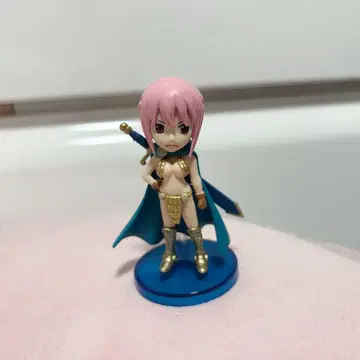 원피스 월드 콜렉터블 드레스 로자 레베카