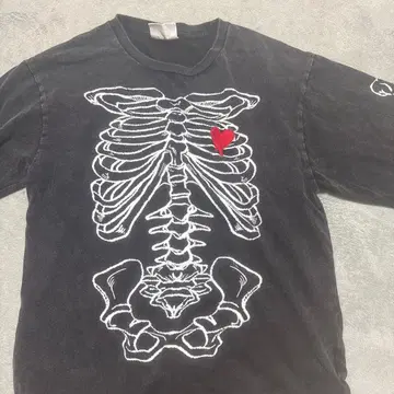 Attitude Makes Style! 골격 디자인 T셔츠