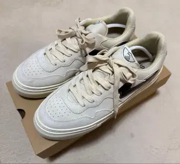 stepney workers club 베이지 스니커즈 스웨이드