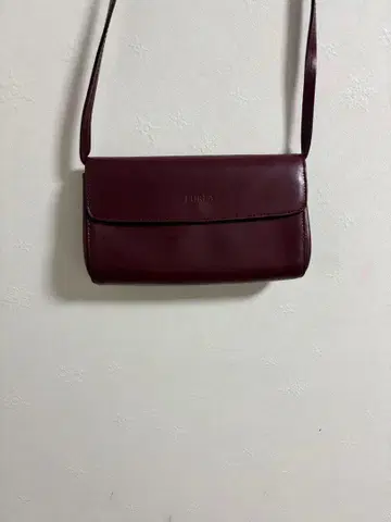 FURLA 버건디 가죽 숄더백