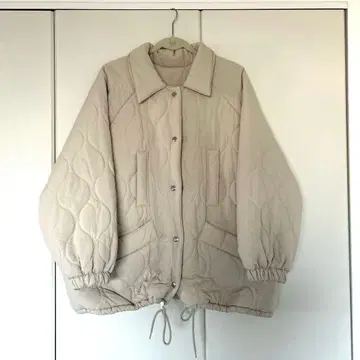 새상품급 한국 충전솜 퀼팅 자켓 보아 안감 베이지