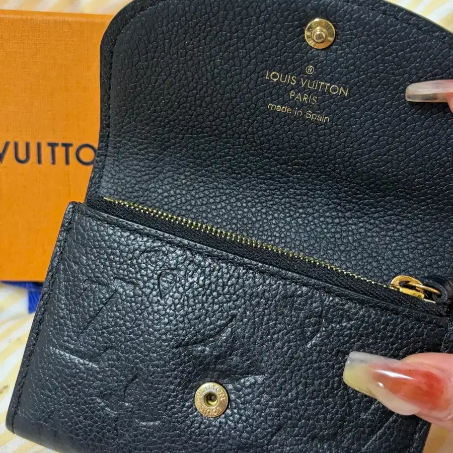 루이비통 로잘리코인퍼스 블랙