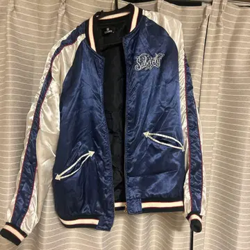 스카잔 네이비/화이트 자수