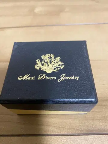 Maui Divers Jewelry 플루메리아 귀걸이