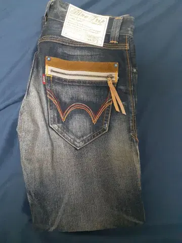 [ 새상품급 중고 무료배송 ] EDWIN 503 블루 립 데님 30