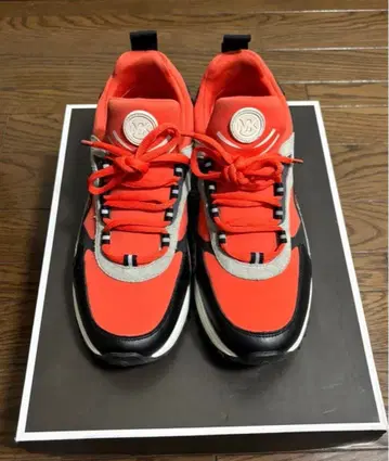 theo sport 마이클코어스