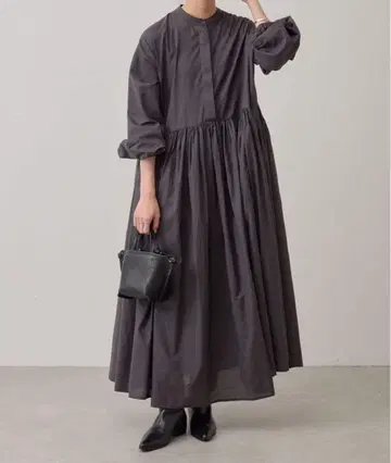 [ 새상품급 ] BEARDSLEY 개더 원피스 다크 그레이 사이즈 0