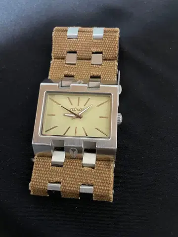 레어! 나가부치 츠요시 착용 시계 USED