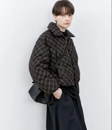 tageechita 다크 체크 라펠 다운