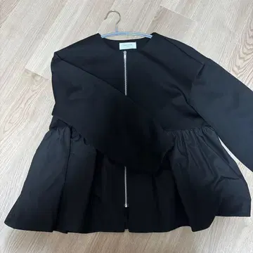 OPAQUE.CLIP 오페크도트클립 페플럼 도킹 후드티