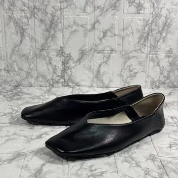 새상품급 블랙 alala 스퀘어토 플랫슈즈 25.0