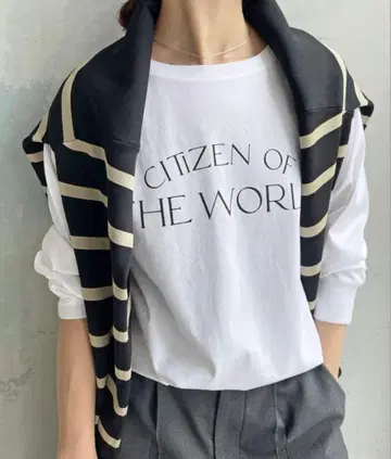 새상품급 Spick & Span 실켓 천축 로고 롱 TEE